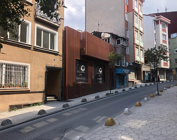 KASIMPAŞA-İSTANBUL ÖMER HAYYAM CADDESİ KOMPLE BİNA DEKORASYONU